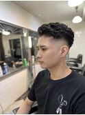 本格スキンフェードバーバースタイル