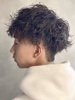 シロ 船橋(白silo)&nbsp;ツーブロックマッシュ/波巻き/ハイライト/束感[船橋駅/船橋]