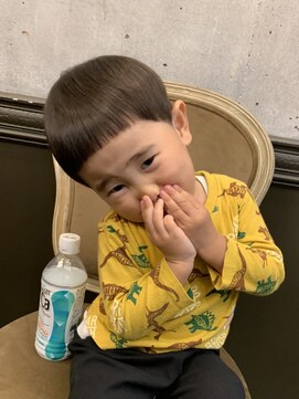 ジョージ(Jo-Ji) キッズカット クレラップ ぱっつん 前髪 パッツン どんぐり