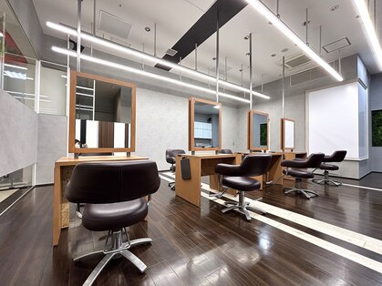 サロンズ イオンタウン宇多津店(SALONS)の写真