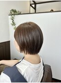 明るめベージュ×ショートボブ