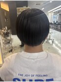 刈り上げありショートヘア