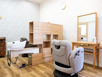 ガーベラ(gerbera)の写真/大型店が苦手な方にオススメ◎経験豊富なスタイリストがあなたのお悩みに寄り添い、理想を叶えます♪