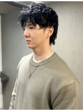 リア(Li'a) シャドウパーマ+ウルフ