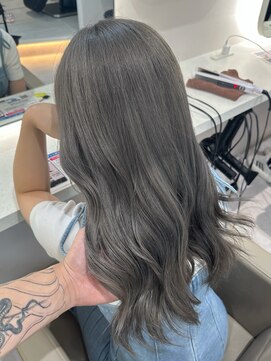 レイヤーカット/グレー/艶髪/顔周り/韓国/[名古屋/名駅]