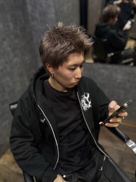 メロウメンズライン 神戸三宮(mellow men's line) スパイキーショート / ブリーチ / ベージュ / ハイトーン