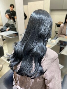 ロイ(Roi) Roi渋谷・くびれミディアム・ラベンダーアッシュ