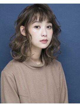 シャンプー 本庄店(SHAMPOO) 軽やかさ満点のレイヤードミディ