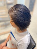 オリジンズ ヘアー(Origins hair) 前下がりショート☆かきあげバングに透明感ベージュ[30代/40代]