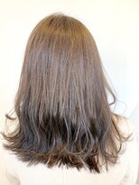 メルト 吉祥寺(melt)&nbsp;【宮本大輔】 レイヤーカット ベージュ グレージュ 外ハネ透明感