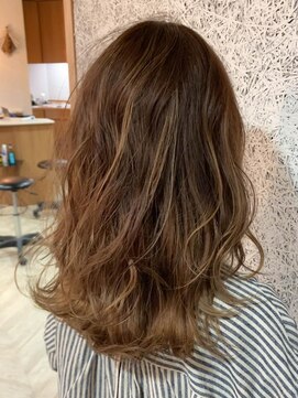 ユッカ エコル 塚口(YUCCA ekolu) ekolu/塚口/バレイヤージュ/極細ハイライト/シフォンベージュ