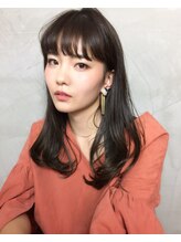 ギミック 自由が丘(gimmick) ◆小顔バング【くびれヘア・透明感アッシュハイライトカラー】