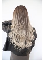 オズ 郡山桑野店(OZ)&nbsp;【OZ田中】ホワイトカラー#外国人風バレイヤージュ