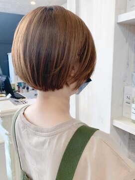 キャアリー(Caary) 福山市美容室Caary人気 しっかり丸みショートボブ