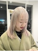 ホワイトベージュ