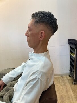 グランバイ アトリエドングリ(Grand × AtlierDonguri) お客様髪質改善データ1113(メンズフェード)