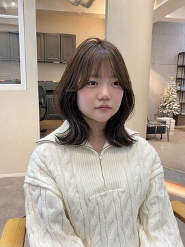 ローレン(Lolen.) モカグレージュ/小顔に見せるヘア sayuri