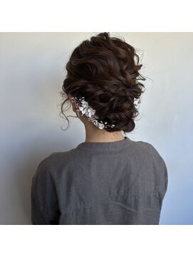 デレディールフィデル(DERE-DIR fidele) ふんわりガーリーアップスタイル☆