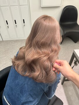 ペレ 渋谷(PELE) イメチェン/ホワイトブロンド/外ハネボブ/ワイドバング/渋谷