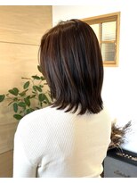 ヴィル(VILLE)&nbsp;ショート/ボブ/レイヤーカット/顔まわりカット/髪質改善/鈴鹿