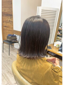 ヒラソル(girasol) 落ち着いたブラウンベージュと外ハネボブ