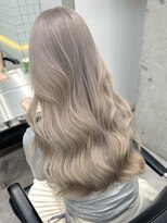 サンクマーケット 渋谷(cinq MARKET)&nbsp;渋谷ブリーチダブルカラーシルバーアッシュホワイトブロンド◆