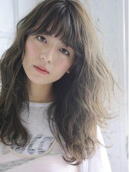 ヘアーアンドファッションシオミエイチ (hair＆fashion shiomi H)の写真/《ノンダメージサロン(R)公式認定/KAMICHARISMA2024受賞》ホリスティックでノンダメージに発色&色持ちもUP!