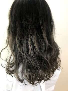 e.m.a プレミアムビューティーサロン 栄駅店(e.m.a PREMIUM BEAUTY SALON) カーキアッシュ