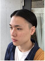 タケシズバーバー(BARBER) ツーブロックセンターパートフェード