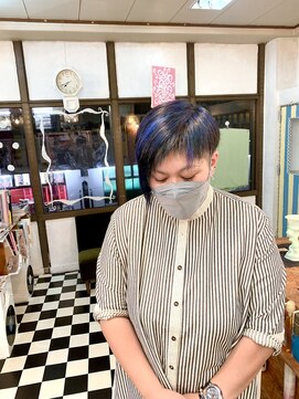 バルテイン(Hair Valtein) ブルーポイントハイライトアシメショート