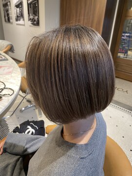 リバレッジ 広尾(Leverage) ハイライト×艶ボブ【広尾/恵比寿】担当：柴崎麻緒