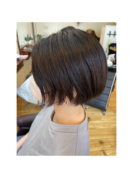 キキ 美容室(KIKI) 丸みショート