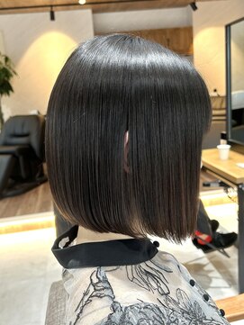 アドア 横浜(ADORE) 【ADORE 横浜】ぱつっとボブ×髪質改善トリートメント