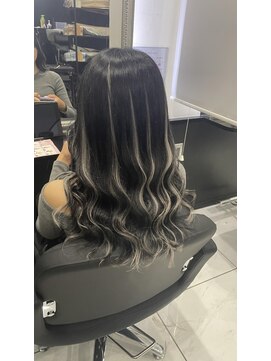 ヘアーデザイン ジェルム(Hair Design germe) エクステでシルバーメッシュ　--RINA--
