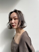 ノエ(Noe) 小顔ショートグレージュ前髪ありイメチェンショート