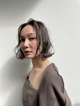 ノエ(Noe) 小顔ショートグレージュ前髪ありイメチェンショート