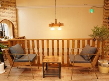 カラーキッチン 高円寺店(color kitchen)の写真/年齢を重ねるごとに輝く美髪をご提供。オーガニックオイルカラーでしっとりハリのある仕上がりを実現します
