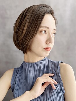 ポルトアズール(porteazur)の写真/グレイカラーでもオシャレな≪N.カラー≫や頭皮に優しいオーガニックカラー使用★緑溢れる店内でRelax♪