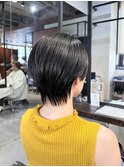 黒髪×ニュアンスショート