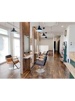 JR古賀駅西口前！カットからマツエクまでOK♪忙しい大人女性にぴったりの癒しサロン♪キッズスペースあり◎