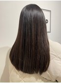 艶ブラウンのストレートミディ