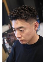 フランクスバーバー アンド ビアークラブ(FRANK'S BARBER and BEER CLUB) MEN’S/リバースセンターパート/ニュアンスパーマ