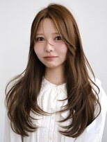 テクネ 天神大名(techne)&nbsp;天神大名今泉ハッシュカットバタフライカットグレーアッシュヘア