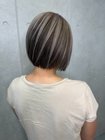 レオクマ 長野(REOKUMA)&nbsp;66. 前髪カット/デザインカラー/ブリーチ/インナーカラー