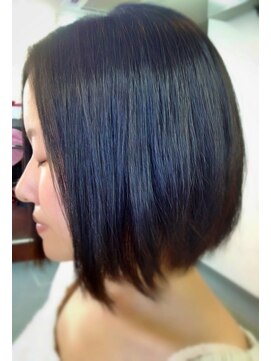 ボイス(Voice) 量感軽く♪極艶シャイン縮毛矯正(ビフォーアフター)