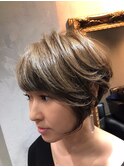 雰囲気ムンムンの前下がりボブレイヤー