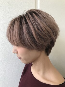 ナンバー エアロ 横浜(N° +aero) 大人可愛い20代30代40代小顔ワンサイドショートボブ丸み前下がり