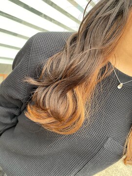 トイロ(TOIRO) ベージュインナーカラー