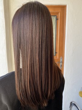 パディントン(Paddington) 艶感☆スリーク・ストレートヘア♪