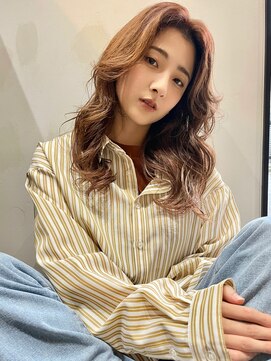 ブゾン(buZon) セミロングウェーブ×ピンクアッシュ